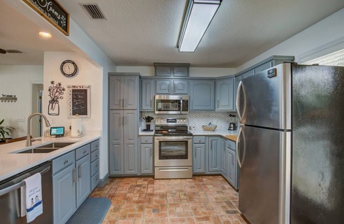 Fairhope House | Waterfront, Dock, Boat House, Lift, Sleeps 10, Lux