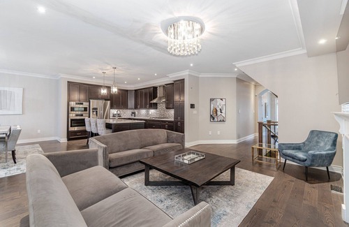 Halton Regional Municipality House | Waterfront Ellite Villa