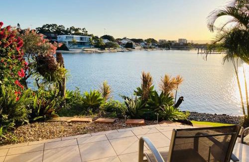 Mermaid Waters House | Waterfront Escape in Mermaid Waters - CoastHM