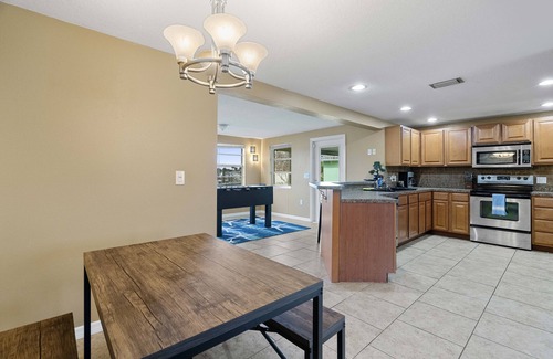 Flor-a-mar House | Waterfront Family Fun 3b/2b near Hudson Beach