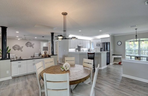 Vero Beach House | Waterfront, fish from dock, 4 min to beach, Private Pool, Dock and beach