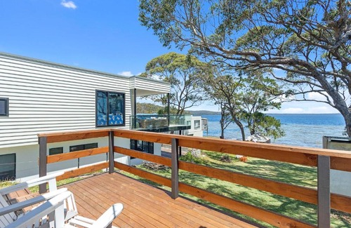 Erowal Bay House | Waterfront Fishermans Cottage