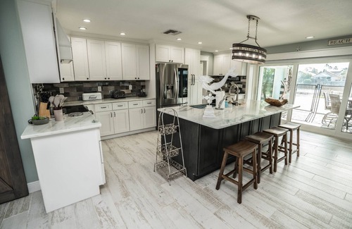 Apollo Beach House | Waterfront fully renovated Vacation Home