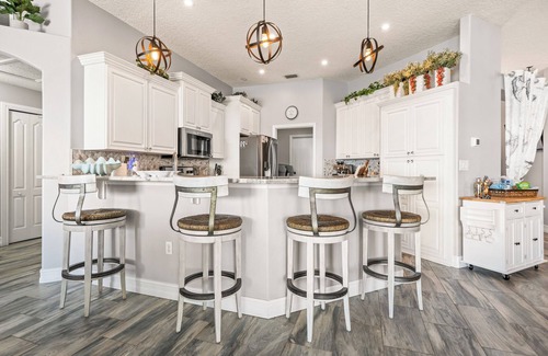 Tropic House | Waterfront Game Room Theater Sleeps 14 Luxurious Waterfront Retreat
