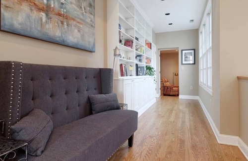 Fells Point House | Waterfront Gem : Charming Oasis with Private Balcony on Fell's Point Pier