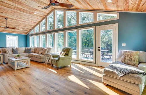 Gilbertsville House | Waterfront Gilbertsville Retreat on Kentucky Lake!