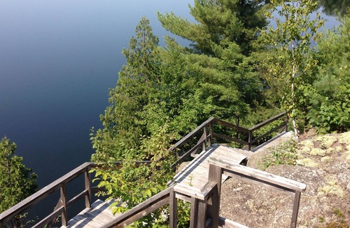 Boileau Ski Chalet | Waterfront "Green" Cottage