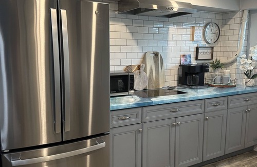 Port Richey House | Waterfront Guest house-Pool- Hot tub