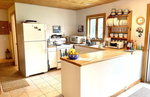 Moriah Center House | Waterfront Guest House