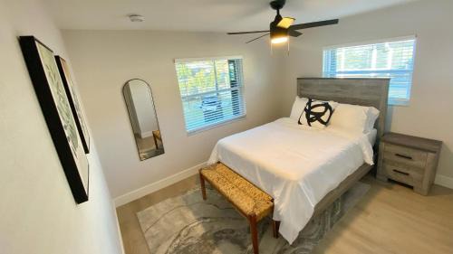 Biggar House | Waterfront Gulf Gateway: Pool/Dock/Grill/Gameroom