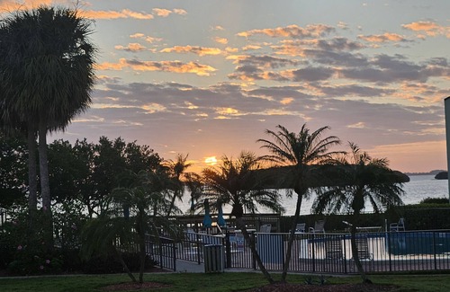 Tierra Verde Condo | Waterfront Heated Pool-Minutes to Fort DeSoto Beach Downtown Shops & Restaurants
