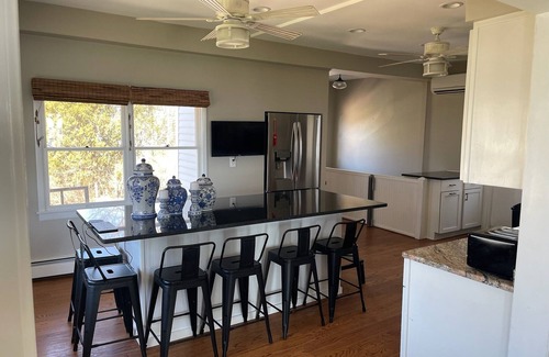 Branford House | Waterfront home- Sleeps 10 - private beach-epic pool