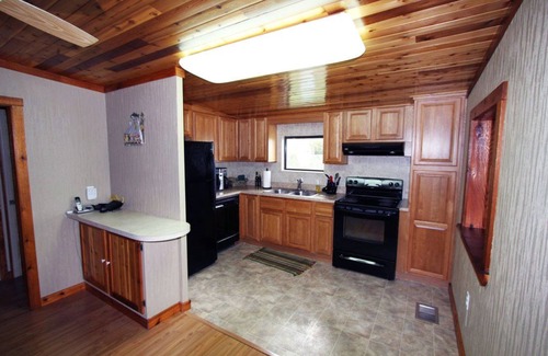 Crystal River Cabin | Waterfront Home, Sun Room with TV, Fishing Dock, Private Location