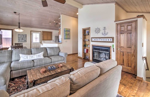 Monticello House | Waterfront Home w/ Deck: Enjoy Peace & Relaxation!
