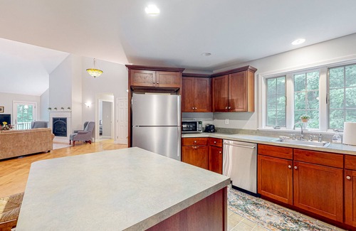 Raymond House | Waterfront home with a fireplace, grill, deck, washer/dryer, & AC - dog-friendly
