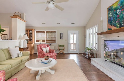 Dogue House | Waterfront home with swimming pool and tennis court.