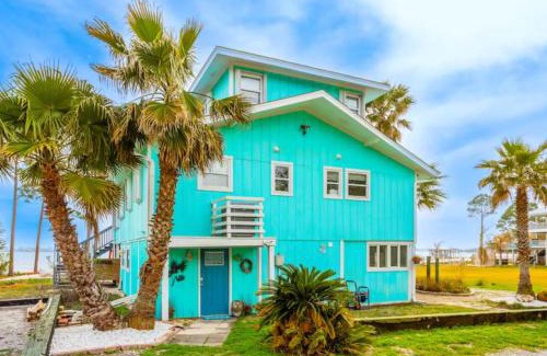 Gulf Shores House | Waterfront Home With Private Beach & Hot Tub