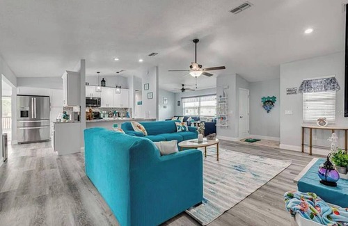 Spring Hill House | Waterfront Homes w/Kayaks&Games