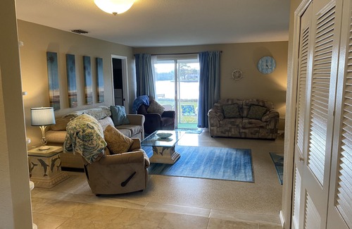 Grand View Park House | Waterfront House sleeps 6