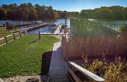 Reedville House | Waterfront House with Private Dock and Fishing