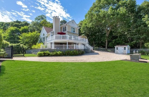 Mattituck House | Waterfront in Mattituck