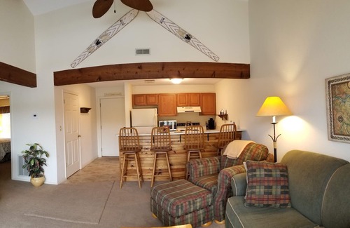 Osage Beach Condo | Waterfront Indian Pointe Condo, Views, Pools, Tennis and more. 17mm