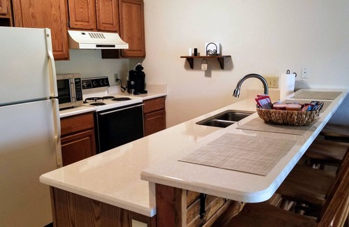Osage Beach Condo | Waterfront Indian Pointe Condo, Views, Pools, Tennis and more. 17mm