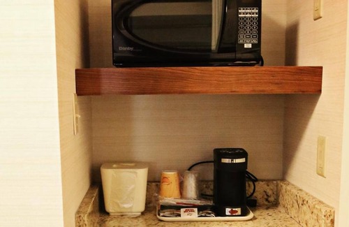 Timiskaming District Hotel | Waterfront Inn