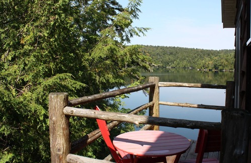 Saranac Lake Apartment | Waterfront Inn/Suite with Balcony/water views