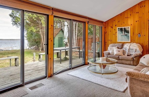 Kirkfield Cottage | Waterfront Kawartha Lakes Cottage - Canal Lake