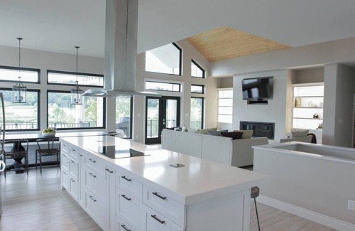 Camdenton House | Waterfront, kayaks, dock in old kinderhook golf resort