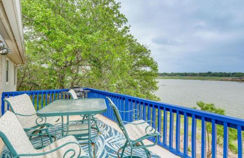 Burnet House | Waterfront Lake Buchanan Cottage with Kayaks!