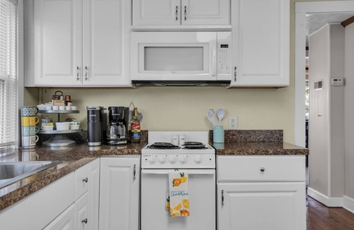 Clarklake House | Waterfront lake cottage on gorgeous Clark Lake in Jackson! 4 bedrooms, sleeps 10
