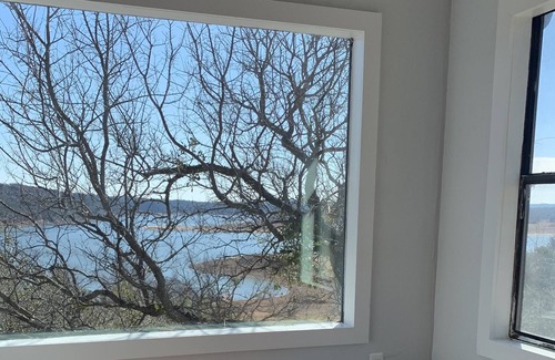 Oatmeal House | WATERFRONT - LakeHouse on Lake Travis