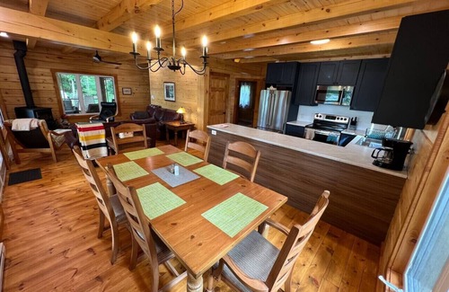Arden Cottage | Waterfront Lodge | FirePit+Bunkie+Watercrafts+BBQ