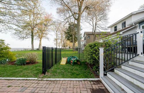 North Beach House | Waterfront Lux Cottage With Amazing Views Near DC
