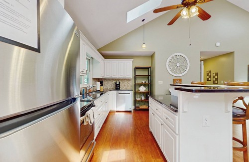 Morganton Cabin | Waterfront Mountain Cabin w/New Hot Tub, Large Deck, Firepit, Gas Grill & WiFi