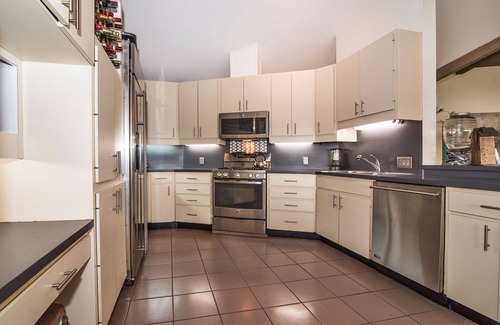 Harbor Hills House | Waterfront NW Bradenton; dolphins, amenities, exotic birds.