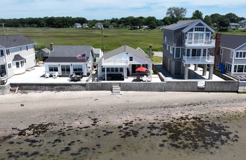 Old Saybrook House | Waterfront oasis 4 bdr house in Old Saybrook direct waterfront amazing sunsets