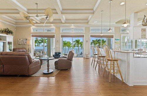 Redington Beach House | Waterfront Oasis Hot Tub Pool Kayak