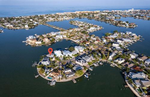 Redington Beach House | Waterfront Oasis Hot Tub Pool Kayak