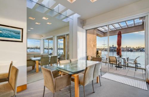 Balboa Island House | Waterfront Oasis w Pier Parking & Beach on Island