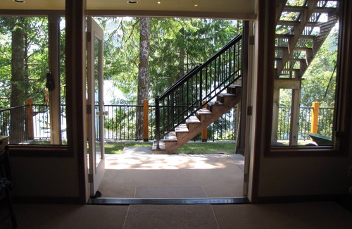 Youbou House | Waterfront on Lake Cowichan - Available from October 15, 2025.