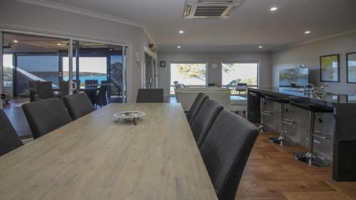 Lake Wangary House | Waterfront on Osprey