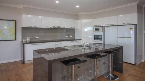 Lake Wangary House | Waterfront on Osprey