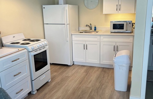 Hudson Beach Estates Apartment | Waterfront Open Concept Studio.