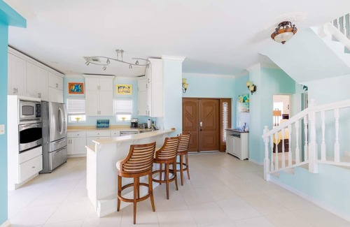Leeward Settlement House | WATERFRONT& Private POOL @Hawksbill House in safe, prestigious area