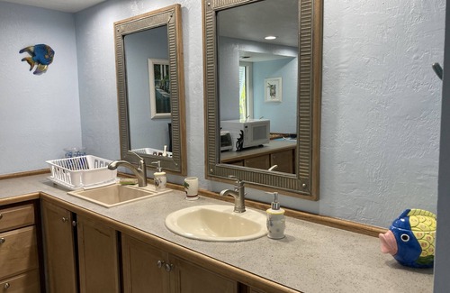 Islamorada Apartment | Waterfront Paradise with Free Dockage - Contact us to price your stay!