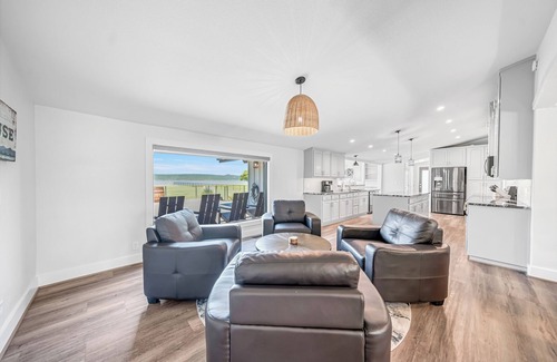 Graford House | Waterfront @ PK - Sleeps 12!