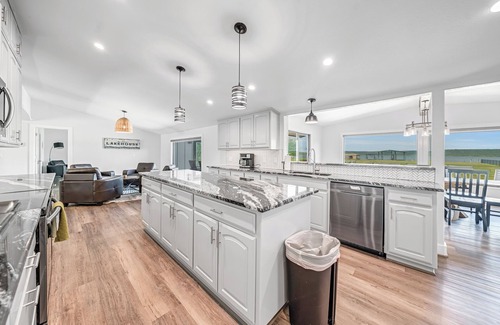 Graford House | Waterfront @ PK - Sleeps 12!